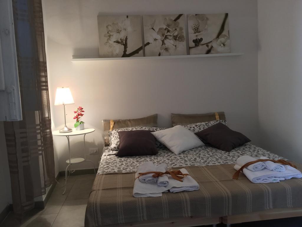 Case Vacanze Le Rose Villa Noto Exterior photo